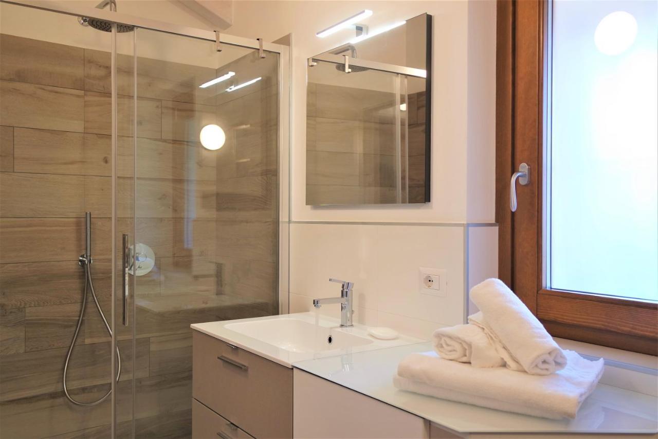 Casa Vacanze Loita Appartement Baveno Buitenkant foto