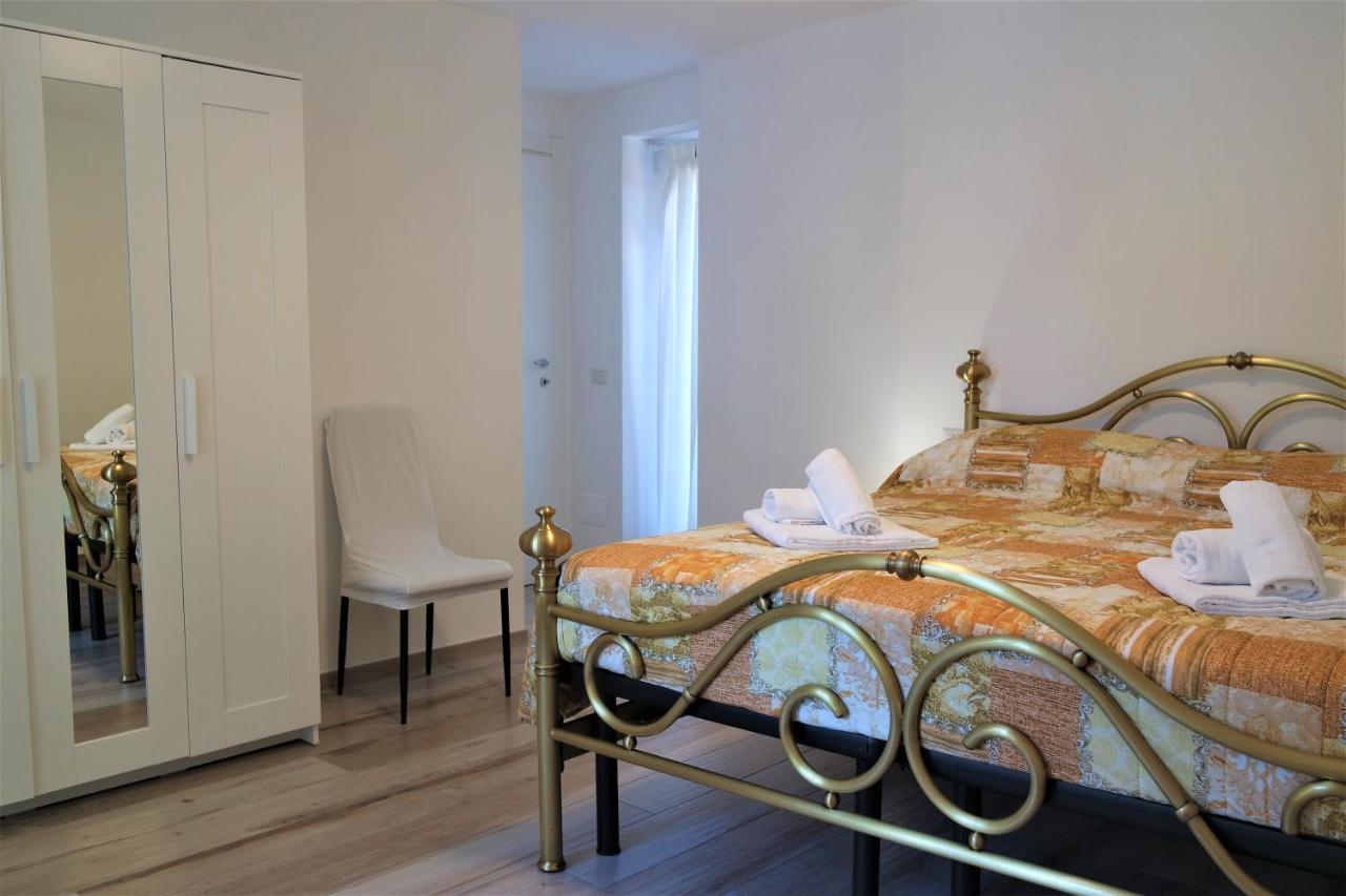 Casa Vacanze Loita Appartement Baveno Buitenkant foto